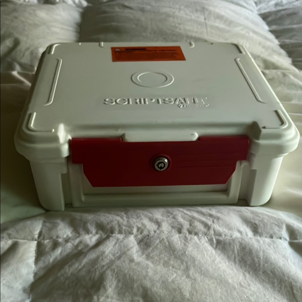 SentrySafe White and Red Lock Box
